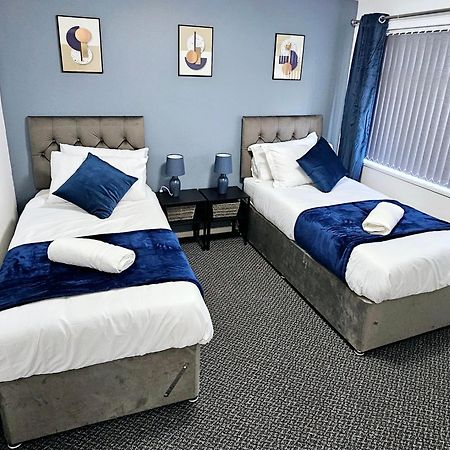 Lushstay Telford - Families, Contractors & Group Of Friends, Long Term Stay ภายนอก รูปภาพ