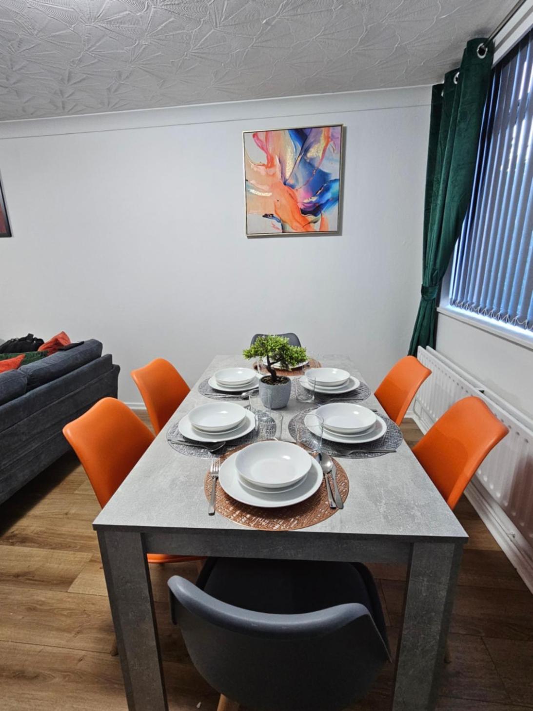 Lushstay Telford - Families, Contractors & Group Of Friends, Long Term Stay ภายนอก รูปภาพ