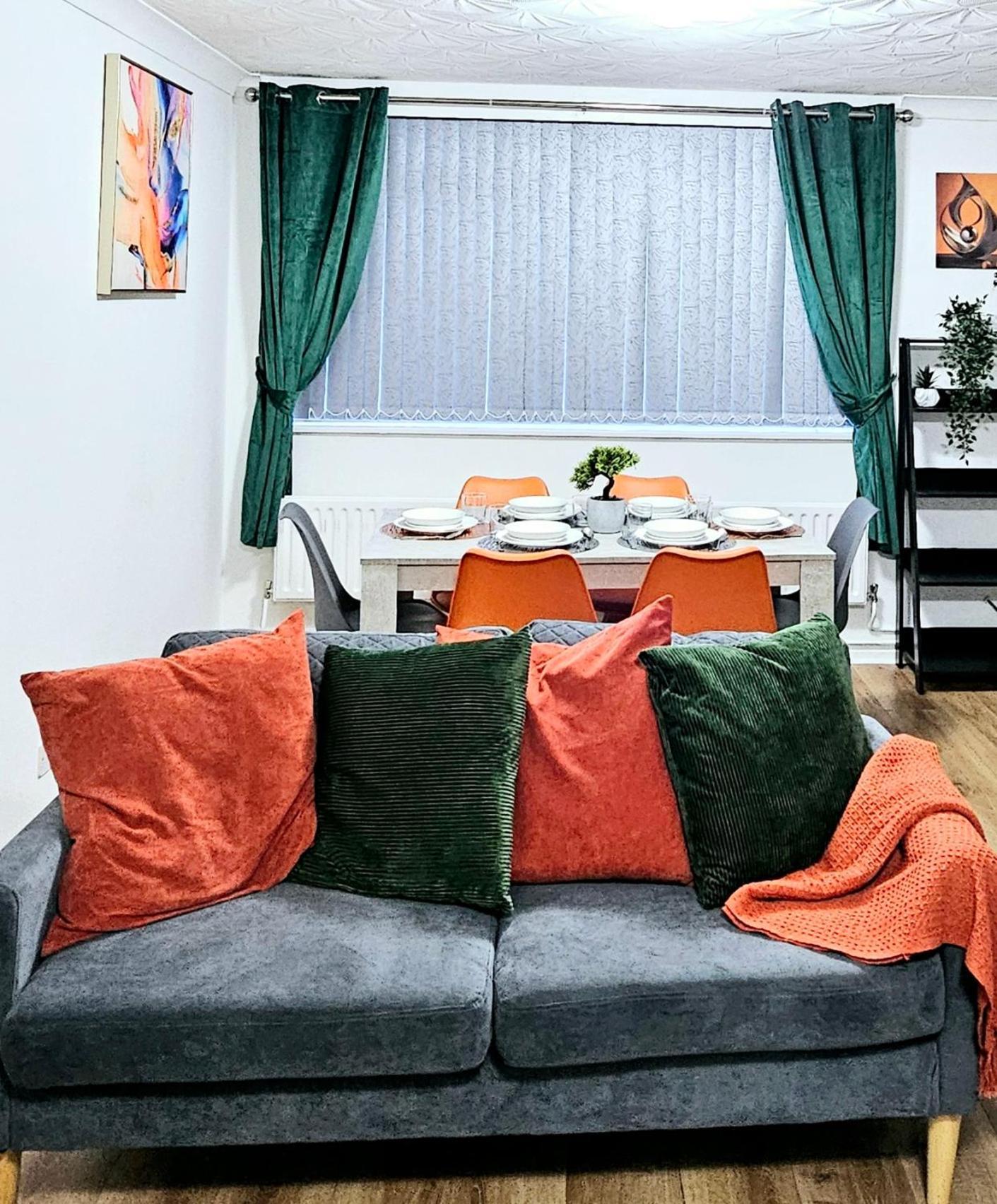 Lushstay Telford - Families, Contractors & Group Of Friends, Long Term Stay ภายนอก รูปภาพ
