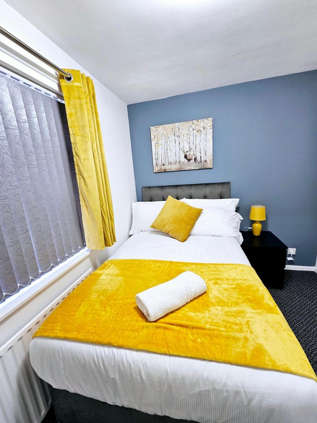 Lushstay Telford - Families, Contractors & Group Of Friends, Long Term Stay ภายนอก รูปภาพ